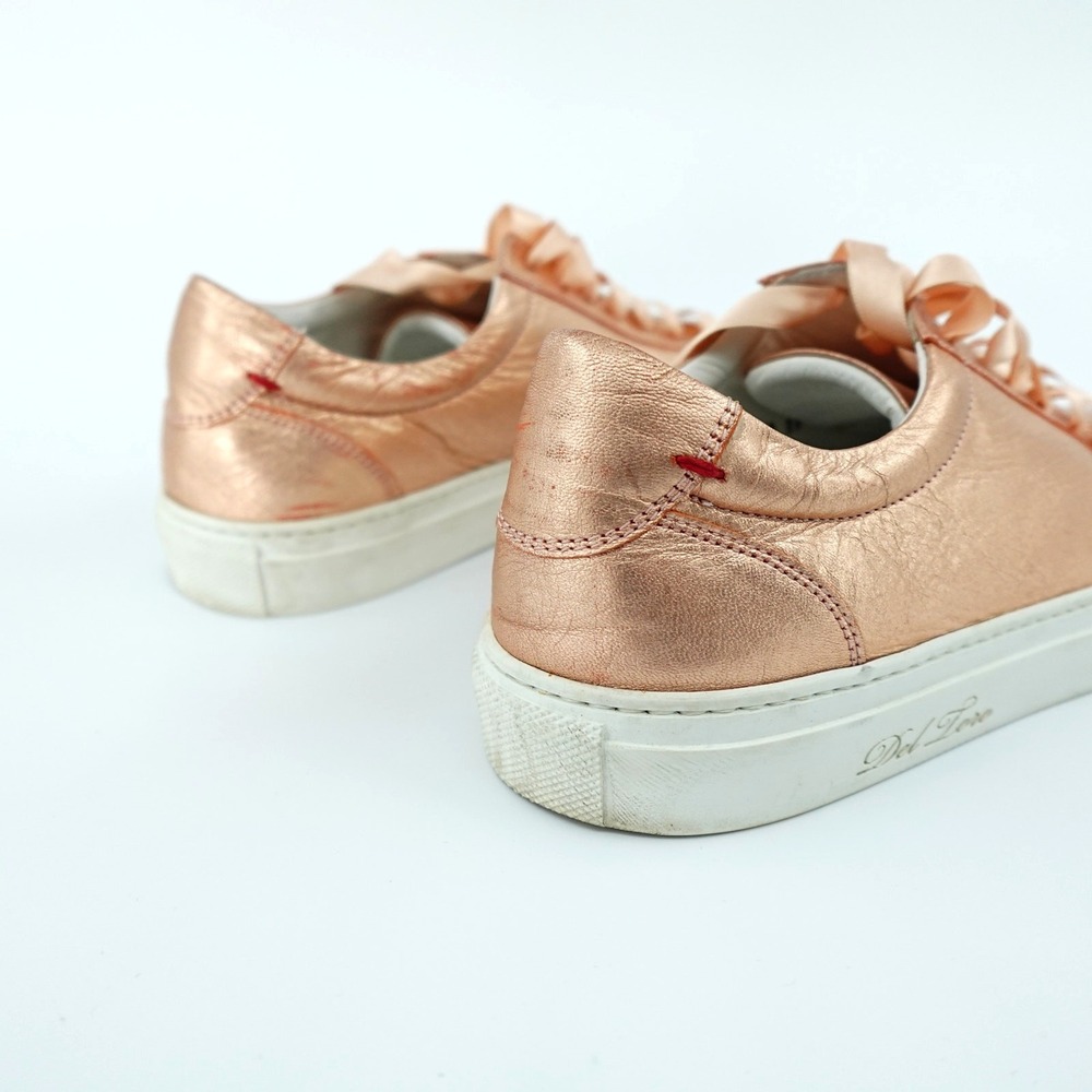 Del Toro Leather Sneakers Womens 9 Pink Metallic Low Top Satin Laces Shoes Glam - Picture 11 of 16